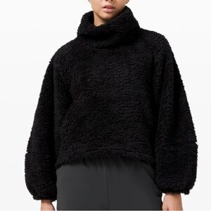 Lululemon Warm Restore Sherpa Pullover - M/L